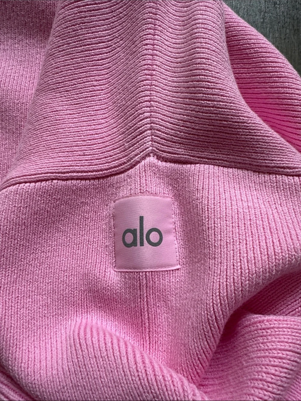 ALO Yoga Women's Pink Hooded Scholar- limited addition color Sweet Pink